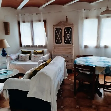 Casa Amb Encant I Amplia Sortida Al Jardi Apartament Cadaqués