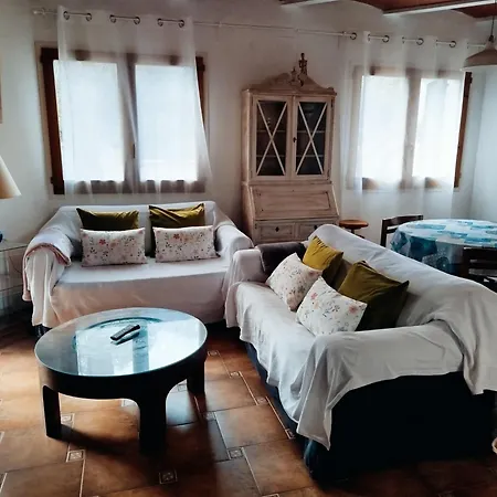 Apartament Casa Amb Encant I Amplia Sortida Al Jardi Cadaqués