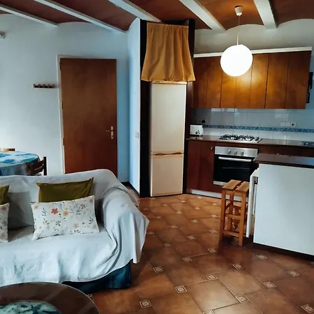 Casa Amb Encant I Amplia Sortida Al Jardi Apartament *