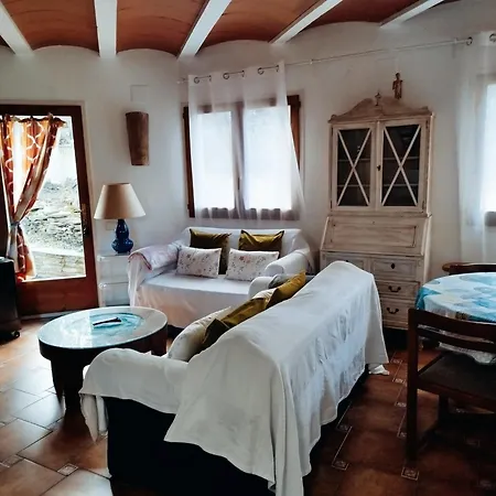 Casa Amb Encant I Amplia Sortida Al Jardi Apartament Cadaqués